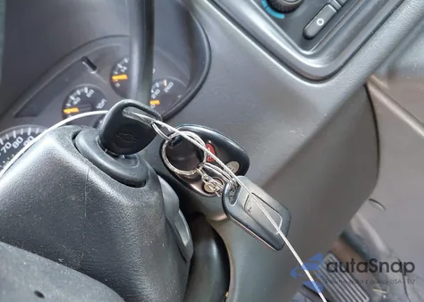 2004 Chevrolet Silverado 1500 Z71 z USA, uszkodzony, nr VIN 2GCEK19T241278296